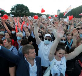 В Минске состоялся самый массовый митинг в истории Белоруссии
