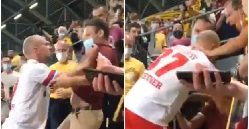 В Германии футболист набросился с кулаками на болельщика